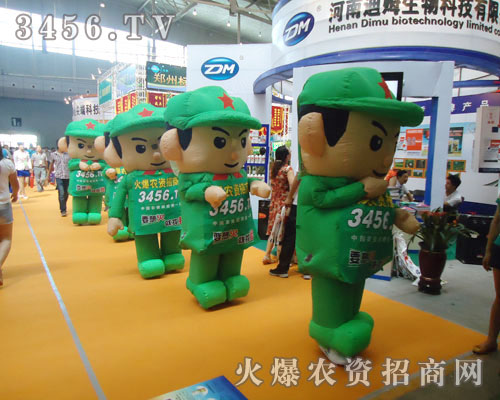 火爆卡通氣模宣傳隊(duì)伍策馬揚(yáng)鞭